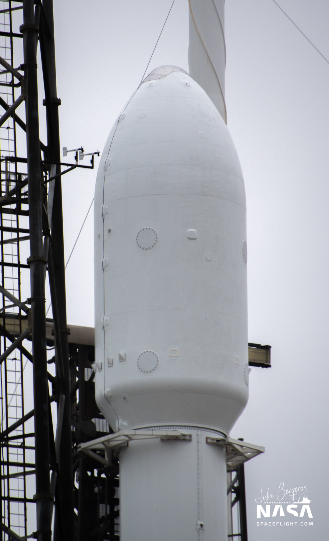 SpaceX成功发射“一箭143星”,